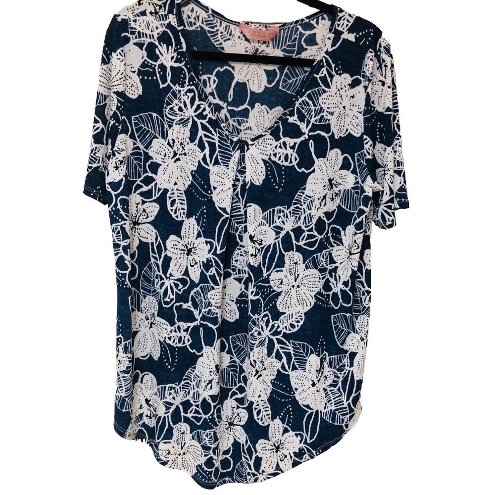 Amana Knit Tunic Top Women 1X Textured Floral V Neck Blue White Short Sleeves‎